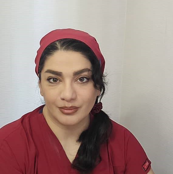 لیلا عباسی