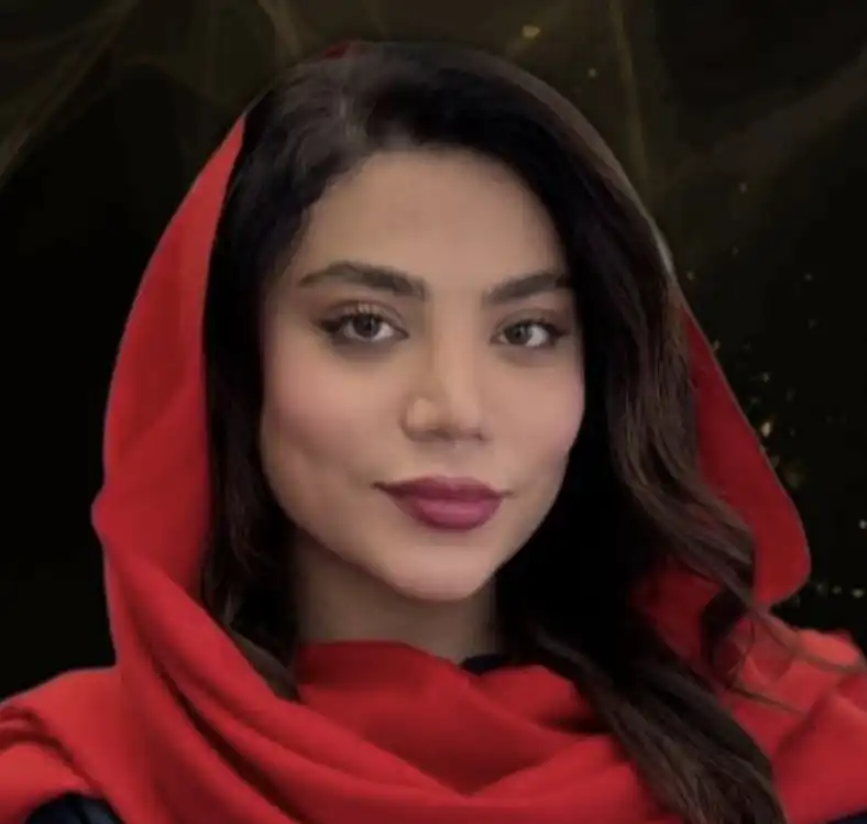 مژده احمدی