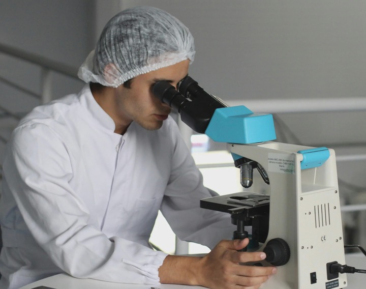 آزمایشگاه طبی پیام مرودشت