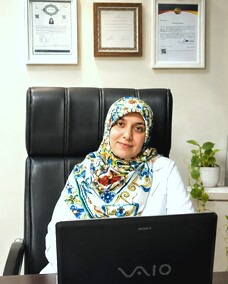 مریم قنبری