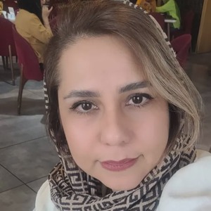 سیده فائزه صادقیان